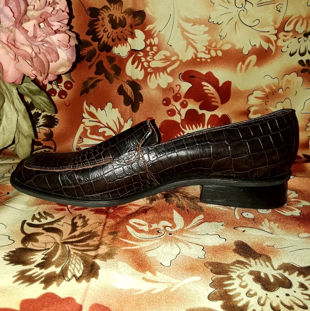 Eddie Bauer Brown Loafers